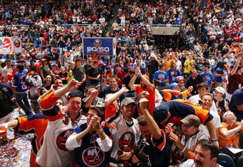 UNIONDALE, NY - JUNE 26:  Islander fans cheer after John Tavares is picked number one overall in the 2009 NHL Entry Draft by the New York Islander during the Islanders Draft Party on June 26, 2009 at Nassau Coliseum in Uniondale, New York.  (Photo by Mike Stobe/Getty Images)