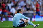 MADRID, SPAIN - MAY 02:  Iker Casillas of Real Madrid  looks dejected after conceding a goal during the La Liga match between Real Madrid and Barcelona at the Santiago Bernabeu Stadium on May 2, 2009 in Madrid, Spain.  (Photo by Jasper Juinen/Getty Images)