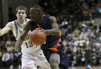 Lester_hudson_-_charles_small_-_crop_340x234