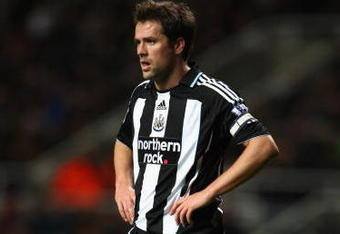 NEWCASTLE, UNITED KINGDOM - DECEMBER 21:  Michael Owen of Newcastle United looks on during the Barclays Premier League match between Newcastle United and Tottenham Hotspur at St James' Park on December 21, 2008 in Newcastle, England.  (Photo by Richard Heathcote/Getty Images)