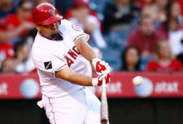 ANAHEIM, CA - MAY 25:  Kendry Morales #19 of the Los Angeles Angels of Anaheim swings at a pitch against the Chicago White Sox at Angel Stadium on May 25, 2009 in Anaheim, California.  (Photo by Jeff Gross/Getty Images)