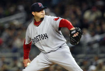 NEW YORK - MAY 05:  Josh Beckett #19 of the Boston Red Sox delivers a pitch against the New York Yankees on May 5, 2009 at Yankee Stadium in the Bronx borough of New York City. The Red Sox defeated the Yankees 7-3.  (Photo by Jim McIsaac/Getty Images)