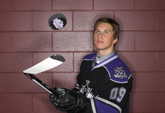 MONTREAL, QC - JUNE 26: Brayden Schenn of the Los Angeles Kings poses for a portrait after being drafted #5 overall during the first round of the 2009 NHL Entry Draft at the Bell Centre on June 26, 2009 in Montreal, Quebec, Canada. (Photo by Jamie Squire/Getty Images)