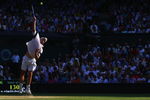 WIMBLEDON, ENGLAND - JULY 03:  Andy Roddick of USA serves during the men's singles semi final match against Andy Murray of Great Britain on Day Eleven of the Wimbledon Lawn Tennis Championships at the All England Lawn Tennis and Croquet Club on July 3, 2009 in London, England.  (Photo by Julian Finney/Getty Images)