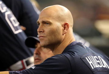 PHOENIX - MAY 30:  Pitcher Tim Hudson #15 of the Atlanta Braves watches from the dugout during the major league baseball game against the Arizona Diamondbacks at Chase Field on May 30, 2009 in Phoenix, Arizona.The Diamondbacks defeated the Braves 3-2.  (Photo by Christian Petersen/Getty Images)