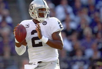 BALTIMORE - OCTOBER 26:  Quarterback JaMarcus Russell #2 of the Oakland Raiders looks to pass the ball during the game against the Baltimore Raven at M&T Bank Stadium on October 26, 2008 in Baltimore, Maryland. (Photo by: Chris McGrath/Getty Images)