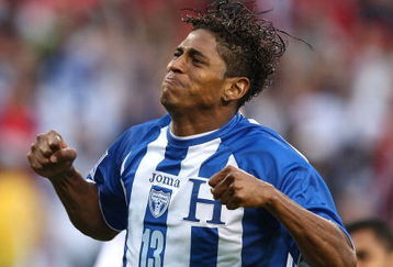 CHICAGO - JUNE 06: Carlos Costly #13 of Honduras celebrates his goal against the United States during a FIFA 2010 World Cup Qualifying match on June 6, 2009 at Soldier Field in Chicago, Illinois. The United States defeated Honduras 2-1. (Photo by Jonathan Daniel/Getty Images)