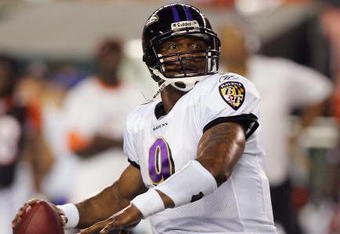 CINCINNATI - SEPTEMBER 10: Steve McNair #9 of the Baltimore Ravens looks to pass against of the Cincinnati Bengals during their season opening game on September 10, 2007 at Paul Brown Stadium in Cincinnati, Ohio. The Bengals defeated the Ravens 27-20.  (Photo by Jim McIsaac/Getty Images)  