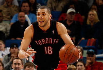 NEW ORLEANS - FEBRUARY 06:  Anthony Parker #18 of the Toronto Raptors dribbles during the game against the New Orleans Hornets on February 6, 2009 in New Orleans, Louisiana.  NOTE TO USER: User expressly acknowledges and agrees that, by downloading and/or using this Photograph, user is consenting to the terms and conditions of the Getty Images License Agreement.  (Photo by Chris Graythen/Getty Images)
