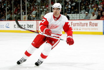 DENVER - MARCH 04:  Mikael Samuelsson #37 of the Detroit Red Wings skates against the Colorado Avalanche during NHL action at the Pepsi Center on March 4, 2009 in Denver, Colorado. The Red Wings defeated the Avalanche 3-2.  (Photo by Doug Pensinger/Getty Images)