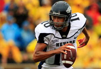 COLUMBIA, MO - SEPTEMBER 13:  Quarterback Colin Kaepernick #10 of the Nevada Wolf Pack rolls out during the first half of the game against the Missouri Tigers on September 13, 2008 at Memorial Stadium in Columbia, Missouri.  (Photo by Jamie Squire/Getty Images)