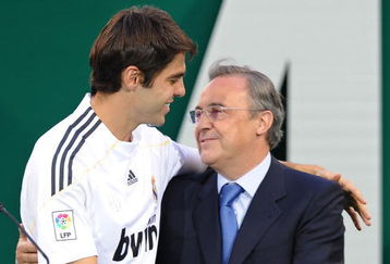 MADRID, SPAIN - JUNE 30:  New Real Madrid signing Kaka (L) is embraced by club President Florentino Perez during his official presentation as a Real Madrid player at the Santiago Bernabeu Stadium on June 30, 2009 in Madrid, Spain.  (Photo by Denis Doyle/Getty Images)