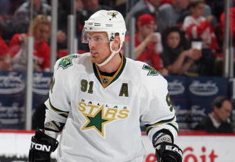 DETROIT - JANUARY 29:  Brad Richards #91 of the Dallas Stars skates during the game against the Detroit Red Wings at Joe Louis Arena on January 29, 2009 in Detroit, Michigan. (Photo by Dave Sandford/Getty Images)