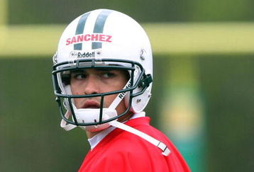 FLORHAM PARK, NJ - MAY 02:  Quarterback Mark Sanchez #6 of the New York Jets looks on during minicamp on May 2, 2009 at the Atlantic Health Jets Training Center in Florham Park, New Jersey.  (Photo by Jim McIsaac/Getty Images)