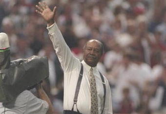 8 Jul 1997:  Larry Doby throws the first pitch to start the All-Star Game at Jacobs Field in Cleveland, Ohio. Mandatory Credit: Doug Pensinger  /Allsport