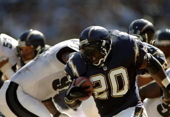 18 Oct 1998:  Running back Natrone Means #20 of the San Diego Chargers in action during the game against the Philadelphia Eagles at the Qualcomm Stadium in San Diego, California. The Chargers defeated the Eagles 13-10. Mandatory Credit: Elsa Hasch  /Allsport