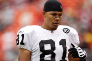 KANSAS CITY, MO - SEPTEMBER 14:  Chaz Schilens #81 of the Oakland Raiders looks on during their NFL game against the Kansas City Chiefs at Arrowhead Stadium on September 14, 2008 in Kansas City, Missouri. The Raiders defeated the Chiefs 23-8. (Photo by Jamie Squire/Getty Images)