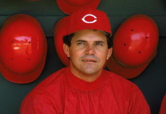 1985:  Bo Diaz of the Cincinnati Reds looks on from the dug-out during a MLB game in the 1985 season. ( Photo by: Stephen Dunn/Getty Images)