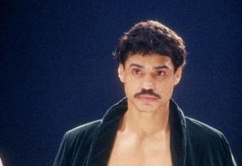 1985-1986:  Alexis Arguello looks on during a bout. Mandatory Credit: Allsport  /Allsport