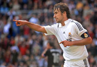 MADRID, SPAIN - APRIL 12: Raul Gonzalez of Real Madrid celebrates after scoring Real's first goal during the La Liga match between Real Madrid and Valladolid at the Santiago Bernabeu stadium on April 12, 2009 in Madrid, Spain.  (Photo by Denis Doyle/Getty Images)