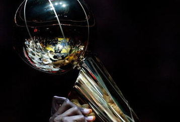 ORLANDO, FL - JUNE 14:  A detailed picture of the Larry O'Brien trophy after the Lakers defeated the Orlando Magic 99-86 in Game Five of the 2009 NBA Finals on June 14, 2009 at Amway Arena in Orlando, Florida.  NOTE TO USER:  User expressly acknowledges and agrees that, by downloading and or using this photograph, User is consenting to the terms and conditions of the Getty Images License Agreement.  (Photo by Ronald Martinez/Getty Images)