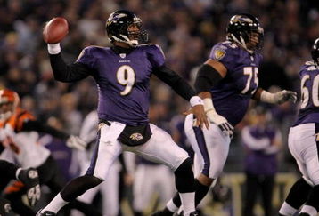 BALTIMORE - NOVEMBER 11:  Quarterback Steve McNair #9 of the Baltimore Ravens delivers a pass against the Cincinnati Bengals in the second quarter at M&T Bank Staduim November 11, 2007 in Baltimore, Maryland.  (Photo by Doug Pensinger/Getty Images)