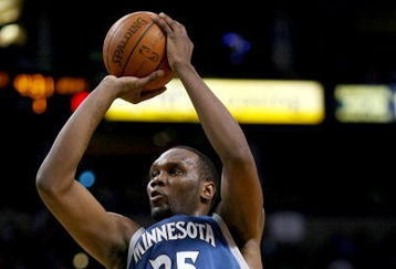 BOSTON - FEBRUARY 01:  Al Jefferson #25 of Minnesota Timberwolves takes a shot in the first half against the Boston Celtics on February 1, 2009 at TD Banknorth Garden in Boston, Massachusetts. NOTE TO USER: User expressly acknowledges and agrees that, by downloading and or using this Photograph, user is consenting to the terms and conditions of the Getty Images License Agreement.  (Photo by Elsa/Getty Images)