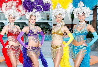 LAS VEGAS - JUNE 18:  Showgirls pose at the 2009 NHL Awards after party at The Palms Casino Resort on June 18, 2009 in Las Vegas, Nevada.  (Photo by Ethan Miller/Getty Images)