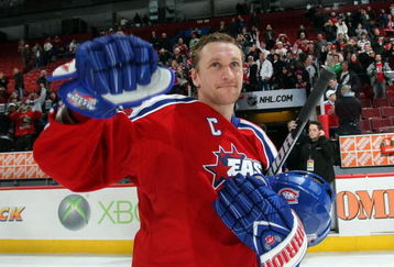 MONTREAL - JANUARY 25:  Alexei Kovalev #27 of the Eastern Conference All-Stars waves to the fans after the 2009 NHL All-Star game at the Bell Centre on January 25, 2009 in Montreal, Canada. (Photo by Dave Sandford/Getty Images)