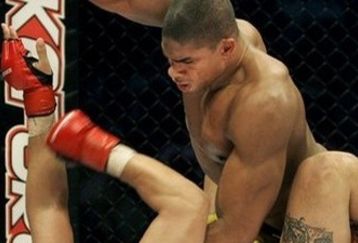 Alistairovereem_feature