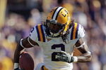BATON ROUGE, LA - OCTOBER 25:  Demetrius Byrd #2 of the LSU Tigers runs for a first down in the first half of their football game against the Georgia Bulldogs at Tiger Stadium on October 25, 2008 in Baton Rouge, Louisiana.  (Photo by Dave Martin/Getty Images)