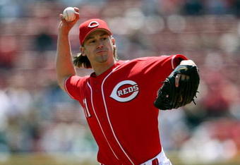 CINCINNATI - APRIL 09:  Bronson Arroyo #61 of the Cincinnati Reds throws a pitch during the game against the New York Mets at Great American Ball Park on April 9, 2009 in Cincinnati, Ohio.  (Photo by Andy Lyons/Getty Images)