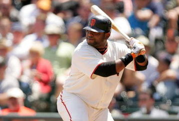 SAN FRANCISCO - MAY 13:  Pablo Sandoval #48 of the San Francisco Giants bats against the Washington Nationals at AT&T Park on May 13, 2009 in San Francisco, California.  (Photo by Ezra Shaw/Getty Images)