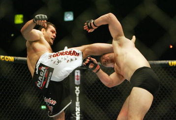 MANCHESTER, UNITED KINGDOM - APRIL 21: Gabriel Gonzaga of USA knocks out Mirko Cro Cop of Croatia during a Heavyweight bout of the Ultimate Fighting Championship at the Manchester Evening News Arena on April 21, 2007 in Manchester, England.  (Photo by Gary M. Prior/Getty Images)