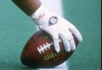 17 Nov 1996: Offensive lineman Dermontti Dawson of the Pittsburgh Steelers warms up prior to the Steelers 28-3 win over the Jacksonville Jaguars at Three Rivers Stadium in Pittsburgh, Pennsylvania.
