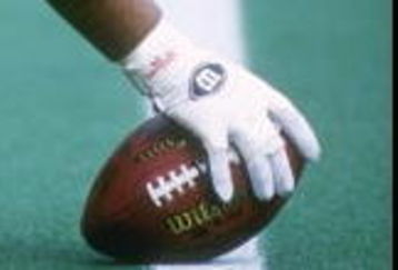 17 Nov 1996: Offensive lineman Dermontti Dawson of the Pittsburgh Steelers warms up prior to the Steelers 28-3 win over the Jacksonville Jaguars at Three Rivers Stadium in Pittsburgh, Pennsylvania.