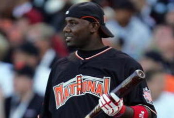 SAN FRANCISCO - JULY 09:  National League All-Star Ryan Howard #6 of the Philadelphia Phillies competes in round 1 of the 78th Major League Baseball All-Star Home Run Derby at AT&T Park on July 9, 2007 in San Francisco, California.  (Photo by Jeff Gross/Getty Images)