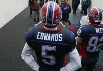 ORCHARD PARK, NY - DECEMBER 28:  Trent Edwards #5 of the Buffalo Bills waits to walk on the field before the game against the New England Patriots on December 28, 2008 at Ralph Wilson Stadium in Orchard Park, New York. (Photo by Rick Stewart/Getty Images)