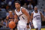 8 Nov 2000:  Rod Strickland #1 of the Washington Wizards dribbles the ball during the game against the New Jersey Nets at the MCI Center in Washington, D.C.  The Nets defeated the Wizards 102-86. NOTE TO USER: It is expressly understood that the only rights Allsport are offering to license in this Photograph are one-time, non-exclusive editorial rights. No advertising or commercial uses of any kind may be made of Allsport photos. User acknowledges that it is aware that Allsport is an editorial sports agency and that NO RELEASES OF ANY TYPE ARE OBTAINED from the subjects contained in the photographs.Mandatory Credit: Doug Pensinger  /Allsport