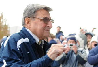 STATE COLLEGE - NOVEMBER 22:  Joe Paterno head coach of the Penn State Nittany Lions acknowledges the crowd prior to the game against the Michigan State Spartans on November 22, 2008 at Beaver Stadium in State College, Pennsylvania.  (Photo by Joe Sargent/Getty Images)