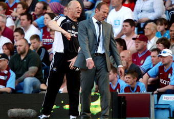 BIRMINGHAM, ENGLAND - MAY 24:  Newcastle United manager Alan Shearer (R) and his assistant manager Iain Dowie react during the Barclays Premier League match between Aston Villa and Newcastle United at Villa Park on May 24, 2009 in Birmingham, England. Newcastle United were relegated after their 0-1 defeat by Aston Villa.  (Photo by Michael Steele/Getty Images)