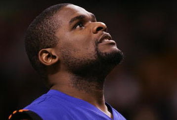 BOSTON - NOVEMBER 24:  Eddy Curry #13 of the New York Knicks looks on during a game against the Boston Celtics at the TD Banknorth Garden on November 24, 2006 in Boston, Massachusetts.  The New York Knicks defeated the Boston Celtics 101-77. NOTE TO USER: User expressly acknowledges and agrees that, by downloading and or using this photograph, User is consenting to the terms and conditions of the Getty Images License Agreement. (Photo by Elsa/Getty Images)