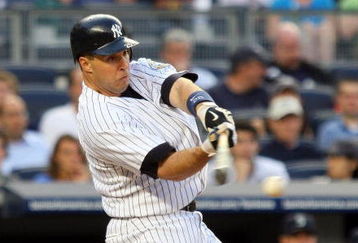 NEW YORK - JULY 01:  Mark Teixeira #25 of the New York Yankees bats against the Seattle Mariners on July 1, 2009 at Yankee Stadium in the Bronx borough of New York City.  (Photo by Jim McIsaac/Getty Images)