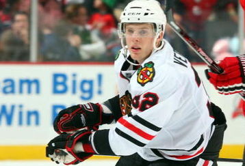 NEWARK, NJ - MARCH 17:  Kris Versteeg #32 of the Chicago Blackhawks skates against the New Jersey Devils at the Prudential Center on March 17, 2009 in Newark, New Jersey.  The Devils defeated the Blackhawks 3-2.  (Photo by Jim McIsaac/Getty Images)