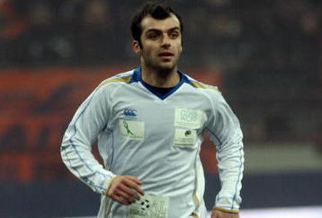 MILAN, ITALY - DECEMBER 22:  Lazio's forward Goran Pandev in action during 'A Goal For Peace', a charity friendly match between Iraq versus the rest of the world at San Siro Stadium on December 22, 2008 in Milan, Italy.  (Photo by Vittorio Zunino Celotto/Getty Images)