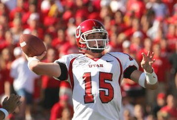 PASADENA, CA - SEPTEMBER 02: Quarterback Brett Ratliff #15 of the Utah Utes throws a pass against the UCLA Bruins during the college football game held on Septemeber 2, 2006 at the Rose Bowl in Pasadena, California.  (Photo by Stephen Dunn/Getty Images)