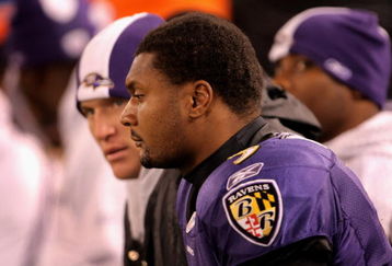 BALTIMORE - NOVEMBER 11:  Quarterback Steve McNair #9 of the Baltimore Ravens sits on the bench after being replaced by Kyle Boller #7 in the fourth quarter against the Cincinnati Bengals at M&T Bank Staduim November 11, 2007 in Baltimore, Maryland. Cincinnati defeated Baltimore 21-7.  (Photo by Doug Pensinger/Getty Images)