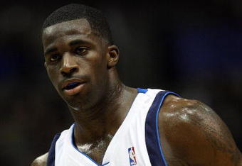 DALLAS - JANUARY 28:  Brandon Bass #32 of the Dallas Mavericks during play against the Golden State Warriors on January 28, 2008 at American Airlines Center in Dallas, Texas.  NOTE TO USER: User expressly acknowledges and agrees that, by downloading and/or using this Photograph, user is consenting to the terms and conditions of the Getty Images License Agreement.  (Photo by Ronald Martinez/Getty Images)