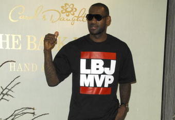NEW YORK - JUNE 16:  NBA basketball player, Lebron James visits the hand and foot spa at Carol's Daughter on June 16, 2009 in New York City.  (Photo by Joe Corrigan/Getty Images)
