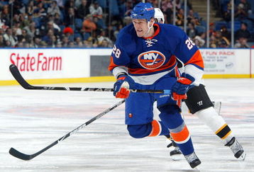 UNIONDALE, NY - APRIL 12:  Tim Jackman #28 of the New York Islanders skates against the the Boston Bruins on April 12, 2009 at Nassau Coliseum in Uniondale, New York. The Bruins won the game 6-2.  (Photo by Jim McIsaac/Getty Images)